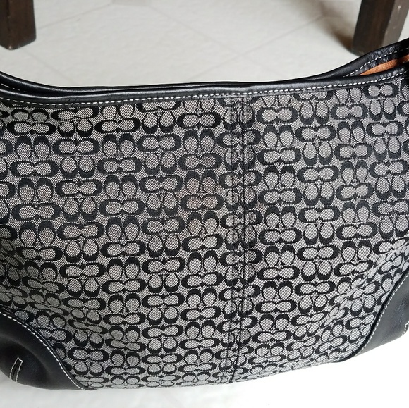 Coach Handbags - Like NEW Coach Bag